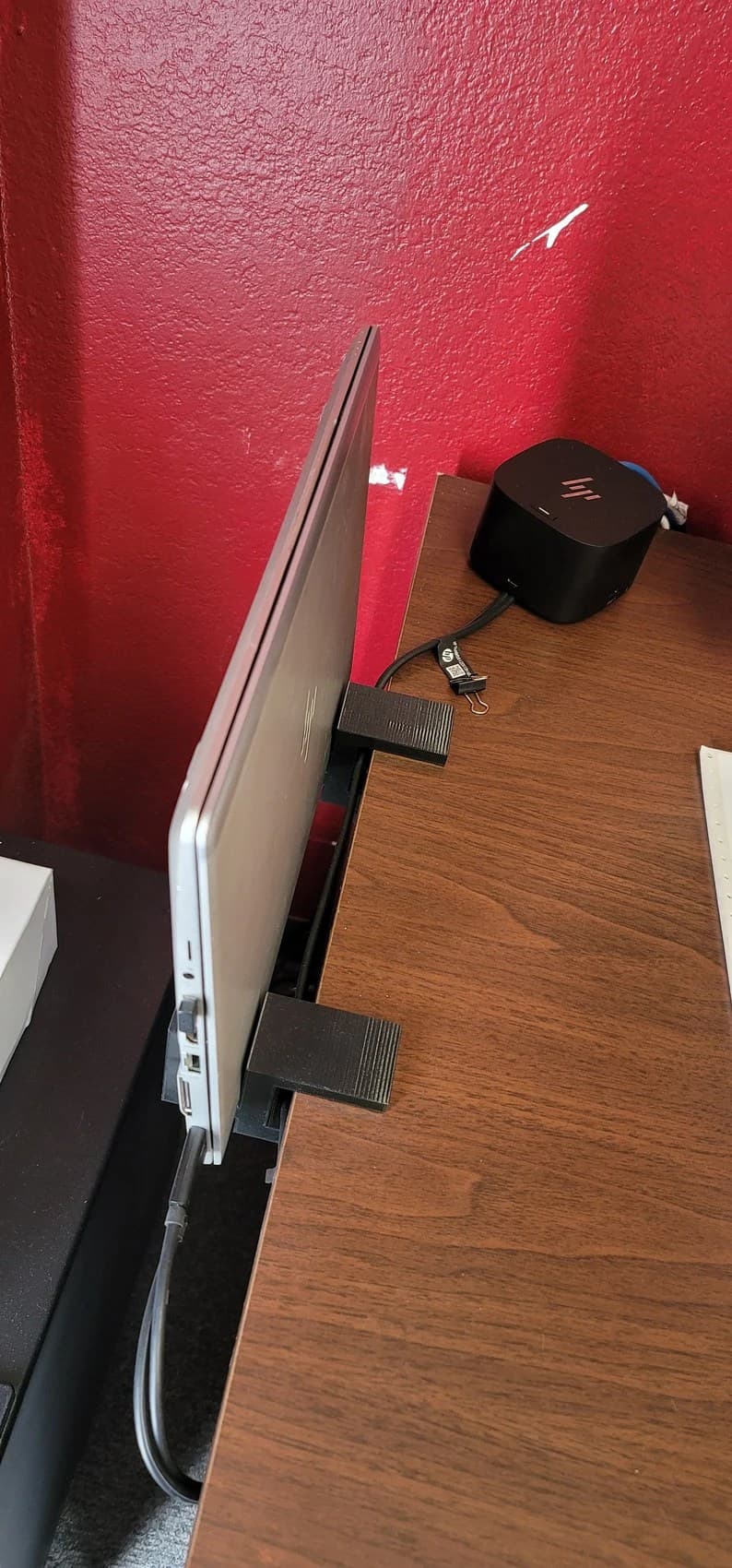 Side Desk Laptop Mount